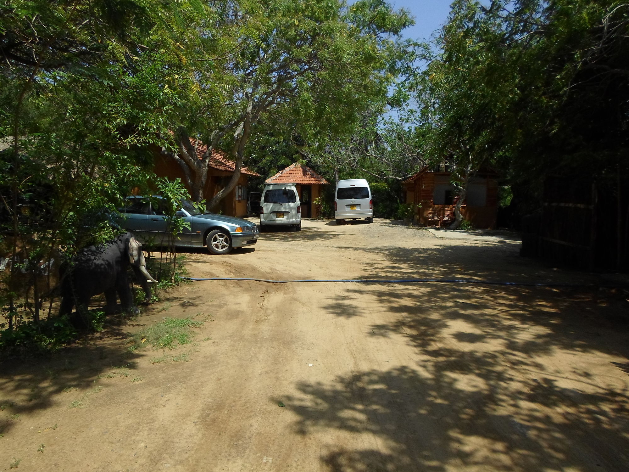 Kirinda Beach Resort, Yala Extérieur photo